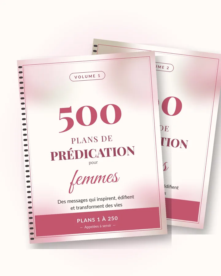Cahier 500 Plans de Prédication pour Femmes posé sur une table au jardin